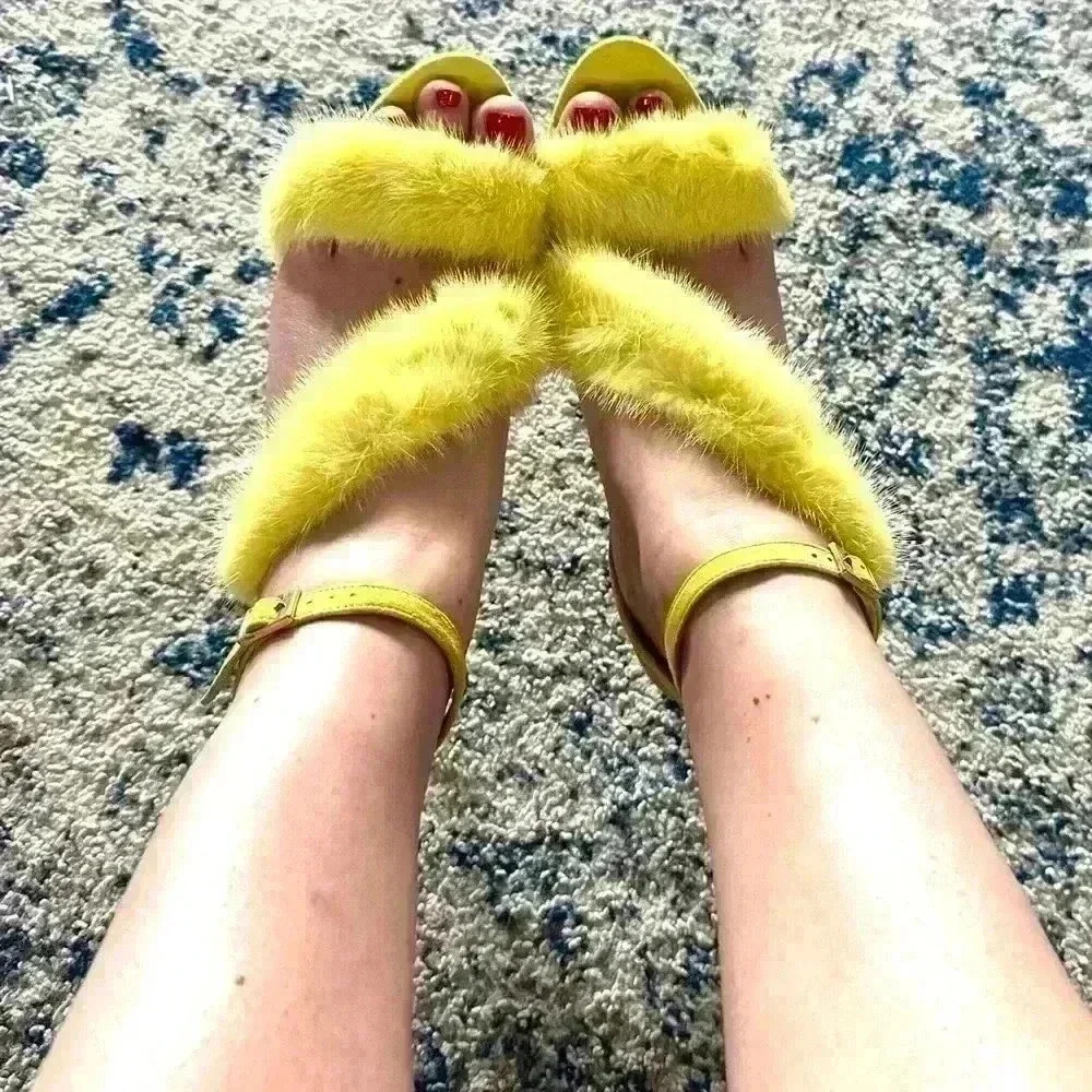 Barneys New York Yellow Leather Sandals size 42 - Picture 6 of 17